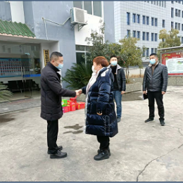 縣交通運輸局領導春節(jié)前看望慰問公司員工 